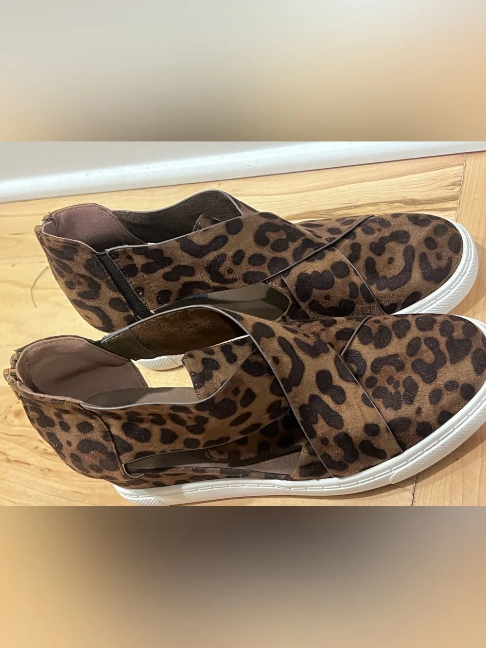 Natural Reflections Cheetah Print Wedge Sneakers- ladies size 9